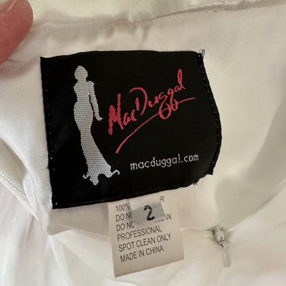 Mac Duggal - Beaded Cutout Bodice Chiffon - Gold & White Gown - NWT - Size 2 - Picture 8 of 15